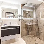 Prora - Wohnung Mit Sauna Und Balkon - Unik * 빈츠