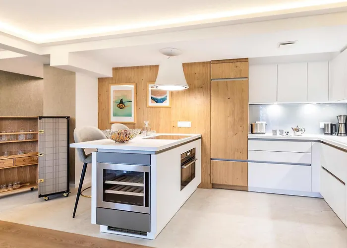 Prora - Moderne Designwohnung Mit Sauna, Weinkuehlschrank Und Balkon - Unik Lejlighed Binz