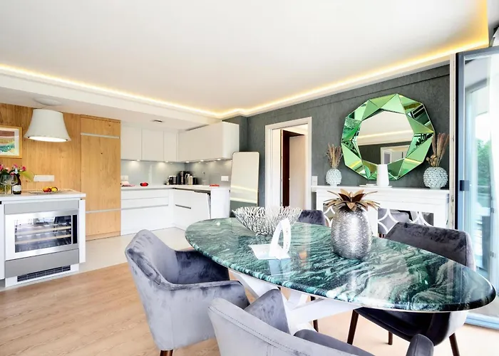 Prora - Moderne Designwohnung Mit Sauna, Weinkuehlschrank Und Balkon - Unik *