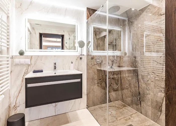 Prora - Moderne Designwohnung Mit Sauna, Weinkuehlschrank Und Balkon - Unik * Binz